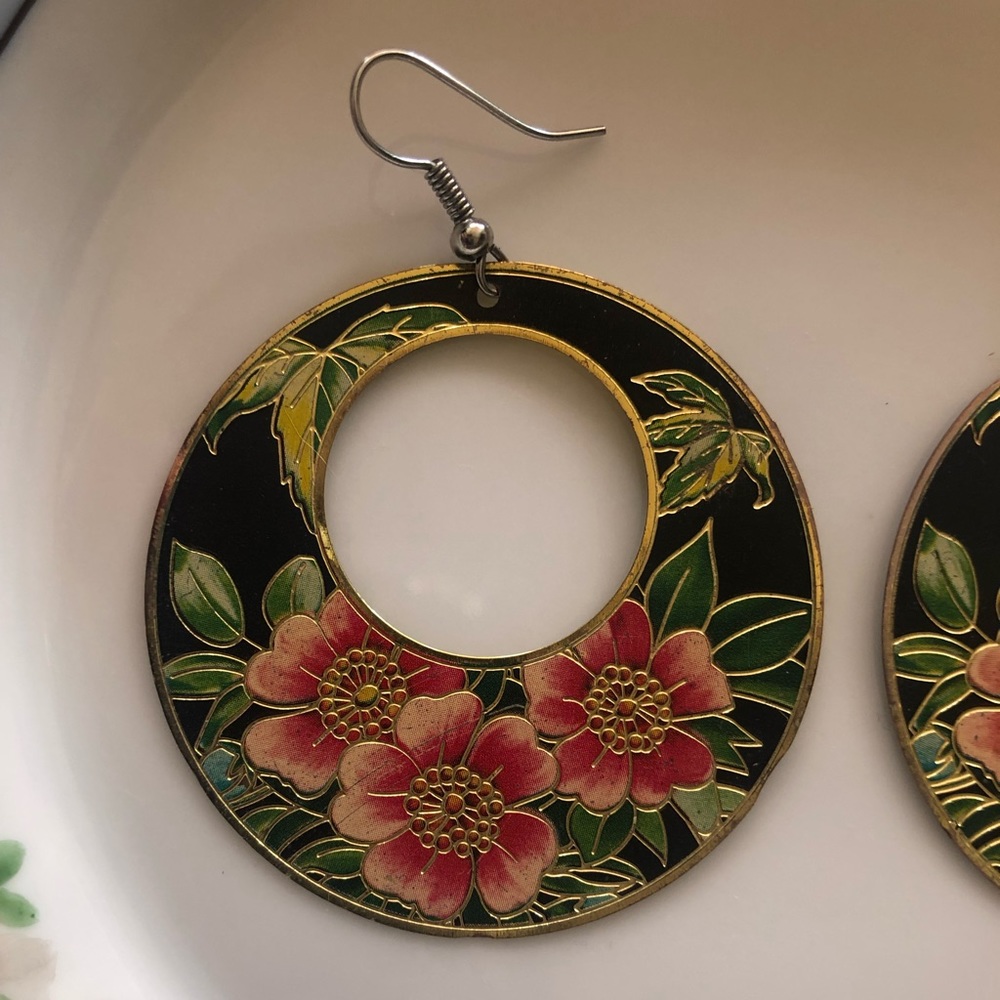 Cloisonné floral hoop earrings